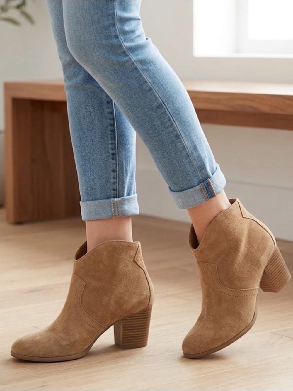 Dress Barn Camel Faux Suede Western Ankle Booties, Women’s Size 8.5 brown tan